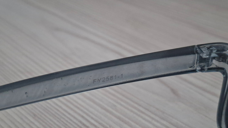 عینک آفتابی ریبن مدل۱-FY2580